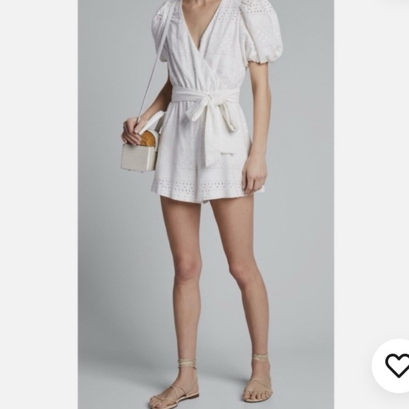 Alice + Olivia Pauline Eyelet
Romper Size 6 $350 - Picture 2 of 8